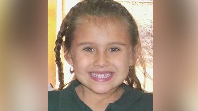 Police seek new leads for Arizona girl in surveillance video