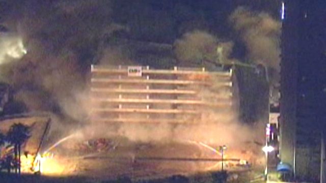 Sin City sendoff: Demolition makes way for new casino