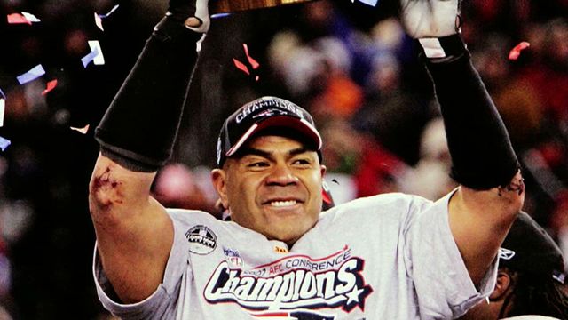 Family, friends mourn the loss of Junior Seau