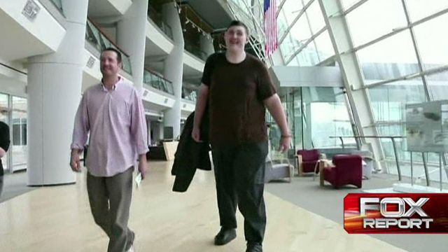 America's tallest man gets new shoes