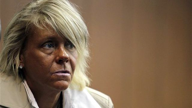 Is NJ tanning mom a danger to her child?