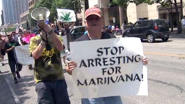 Hundreds march in support of medical marijuana