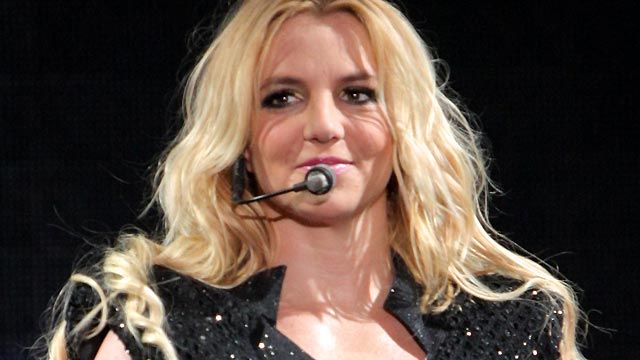 Hollywood Nation: Did Britney sign on with 'X-Factor'?