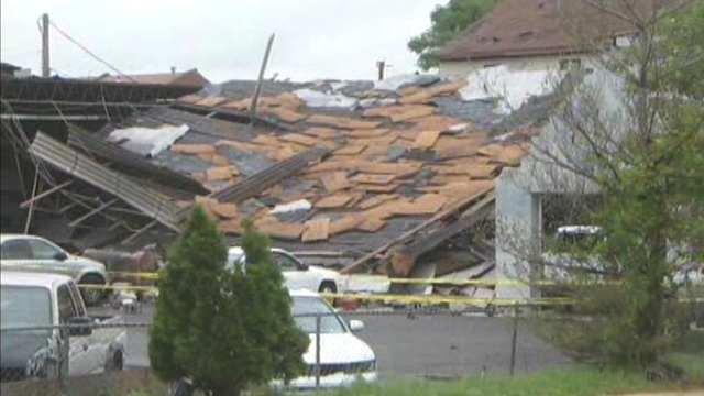 Twister Lifts Roof Off Auto Shop in Pennsylvania