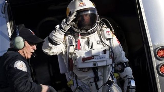 Man to attempt world record parachute jump from space