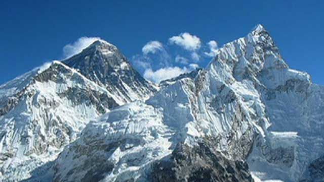 2 Missing Climbers on Mount Everest