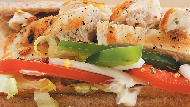 Low-Cal Lunch: Grilled Chicken Grinder