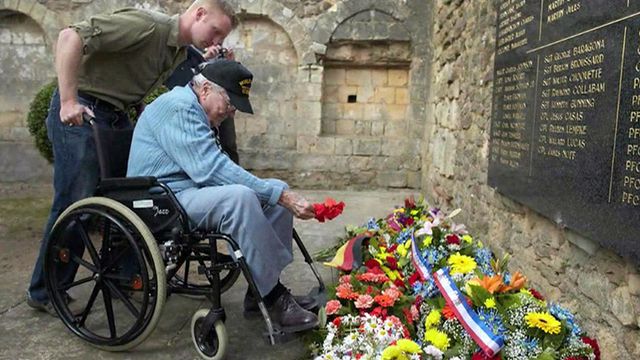 D-Day veterans connect with new generation of cadets