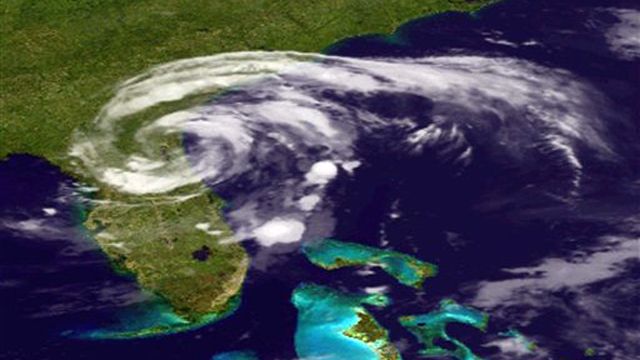 Tropical Storm Beryl brings heavy rain, winds to Southeast