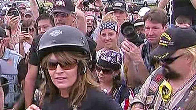 Sarah Palin Joins Rolling Thunder Ride