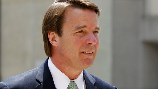 Judge declares mistrial in John Edwards corruption trial