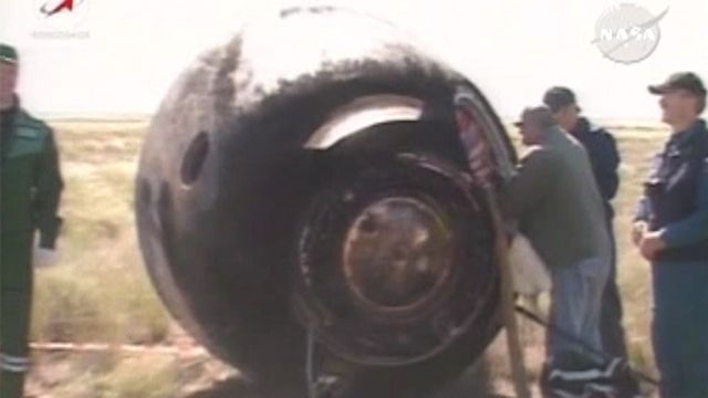 Space Capsule Returns to Earth