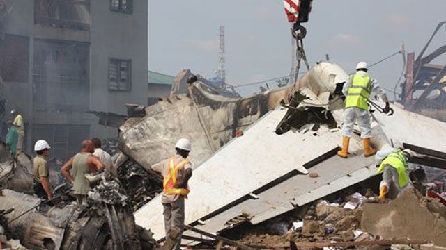 Investigation of passenger plane crash in Nigeria
