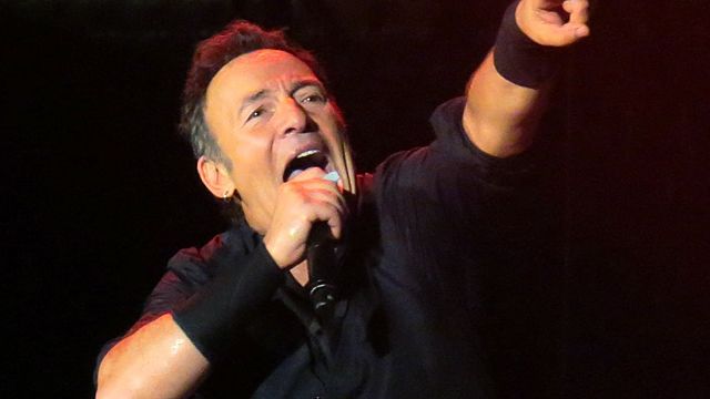 Poll picks Bruce Springsteen to write new national anthem