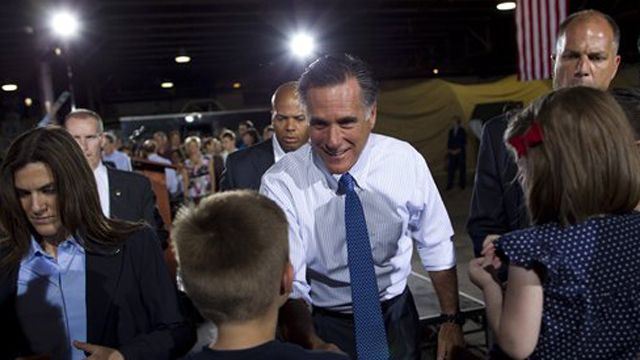 Romney tops Obama in fundraising for May