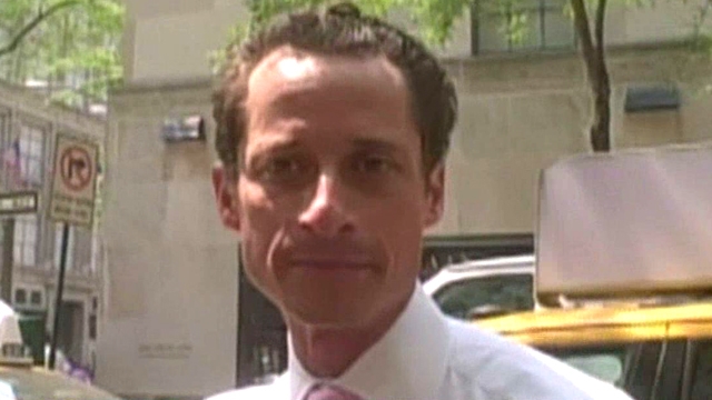 Polls Show Voters in Weiner's District Want Him to Stay