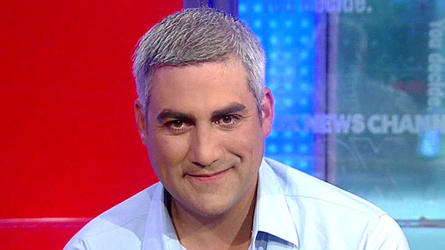 Taylor Hicks Steps Up for Tornado Relief