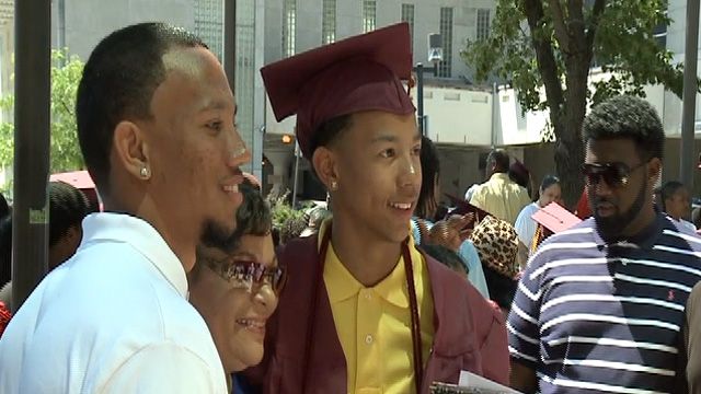 Wisconsin teen overcomes odds, graduates with honors