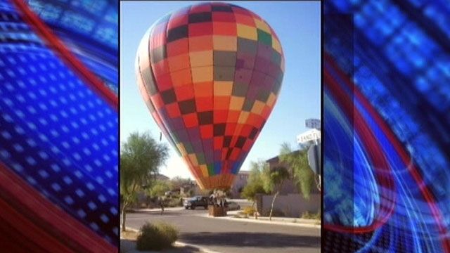 Giant hot air balloon crashes in Arizona