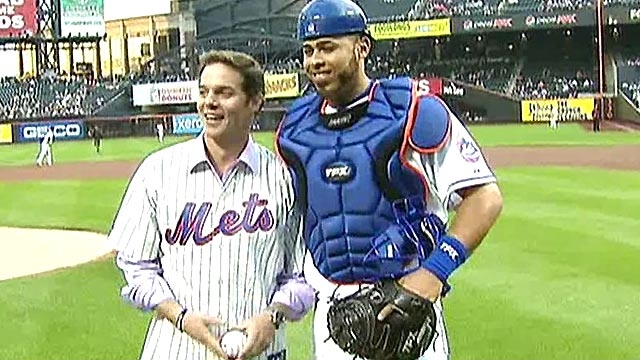 Bill Hemmer Takes Mound at Mets Game