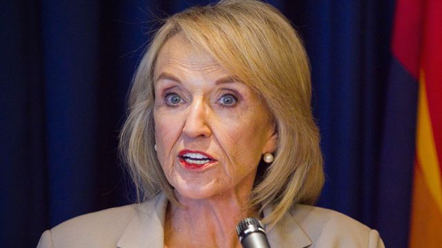 Gov. Brewer: Federal government is not doing their job