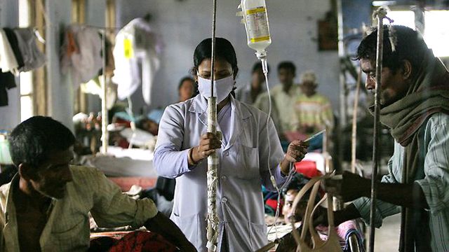Report: Untreatable strain of tuberculosis in India