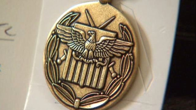 Army veteran sells military medals to support family