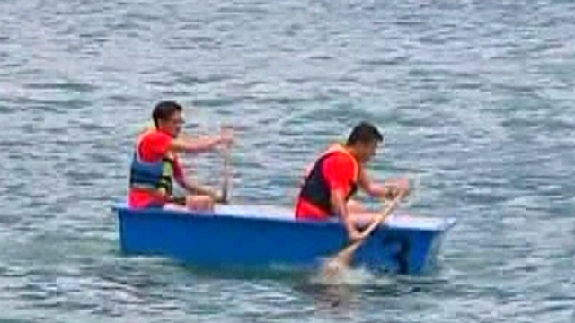 Raw Video: Bathtub Race in China
