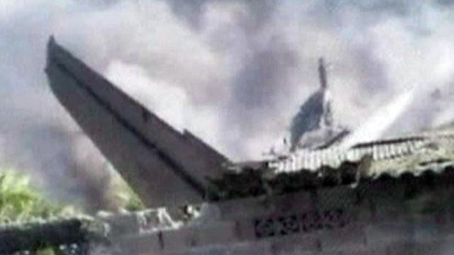 Around the World: Military plane crashes in Indonesia