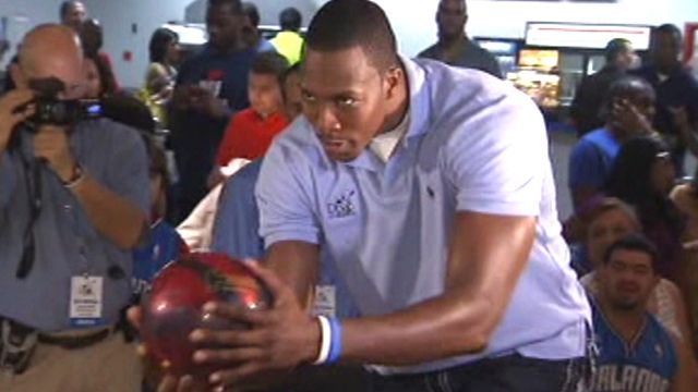 Dwight Howard Holds Charity Bowling Event