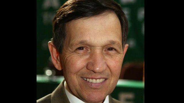 Kucinich Supports Postal Workers 