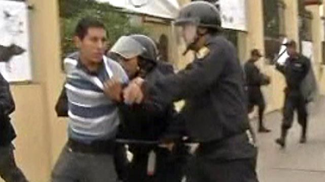 Around the World: Students, police clash in Peru