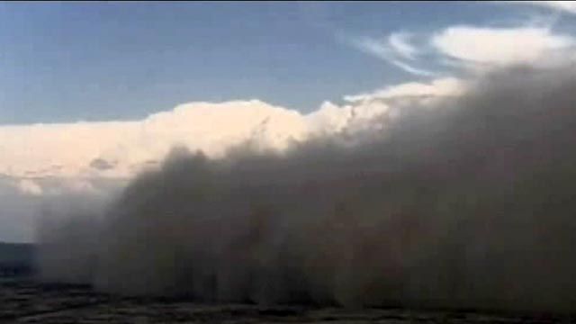 Across America: Massive dust storms hit Arizona