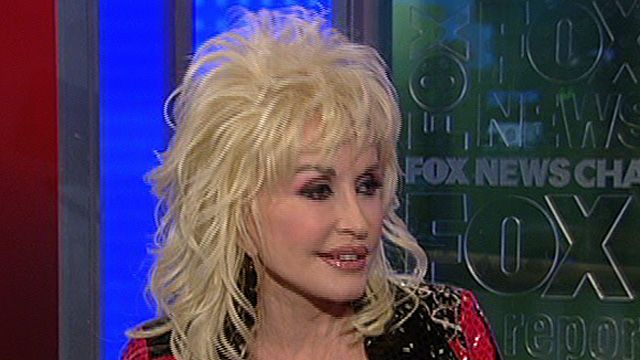 Dolly Parton: Miley Has What It Takes