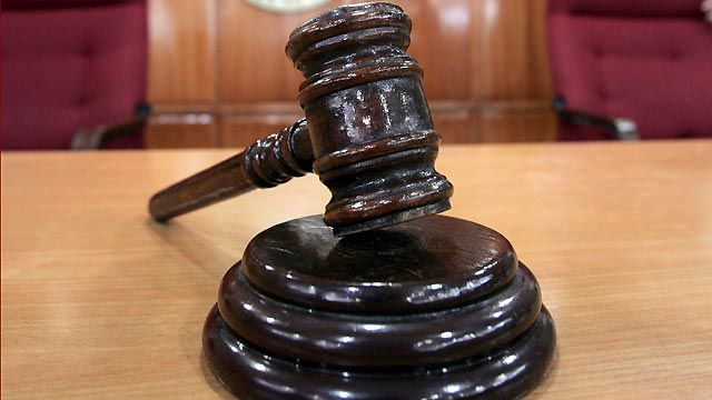 Judge loses temper at divorce hearing in West Virginia