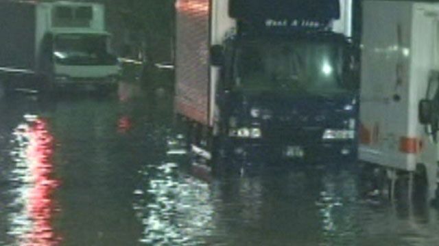 Downpour Triggers Tokyo Floods 