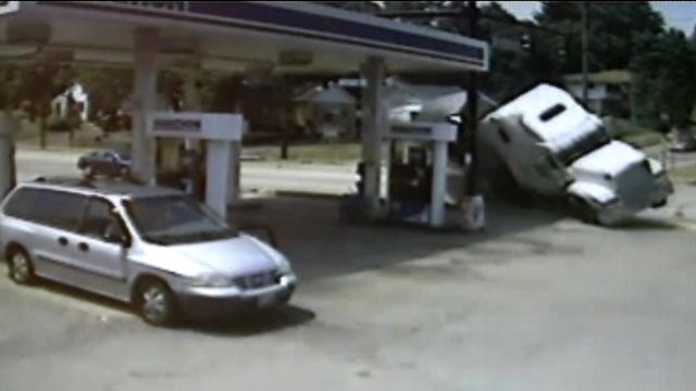 Runaway semi truck heads straight for gas station
