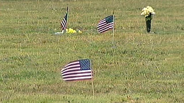 American flags banned from Texas cemetery