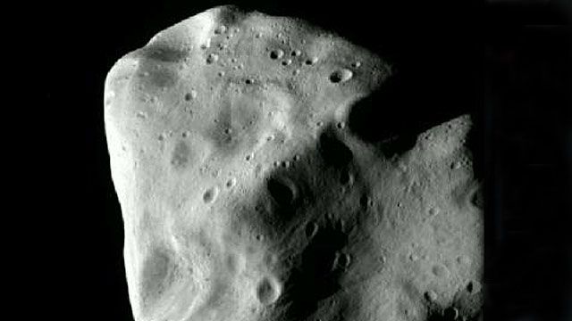 Space Probe Photographs Lutetia Asteroid