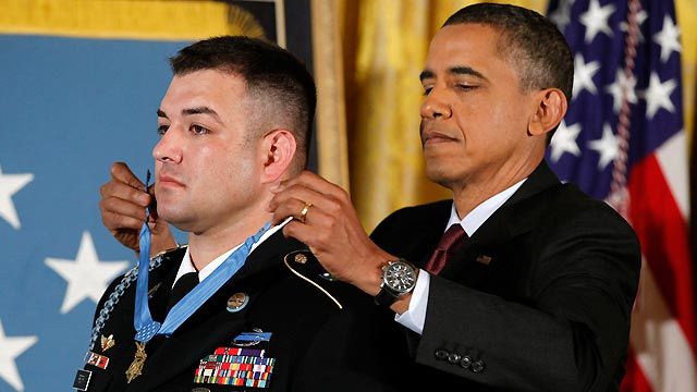 Medal of Honor Awarded to Second Living Soldier