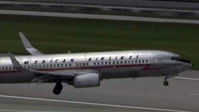 American Airlines plane with mechanical problem lands in FL