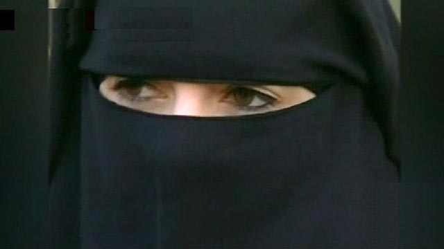 Should Muslim Women in America Wear Burkas?