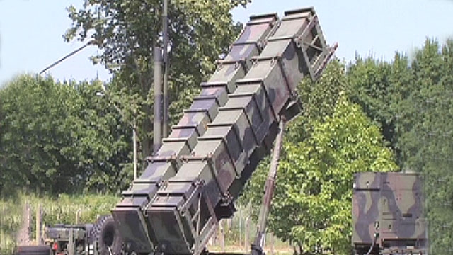 Polish troops train with Patriot Missile System