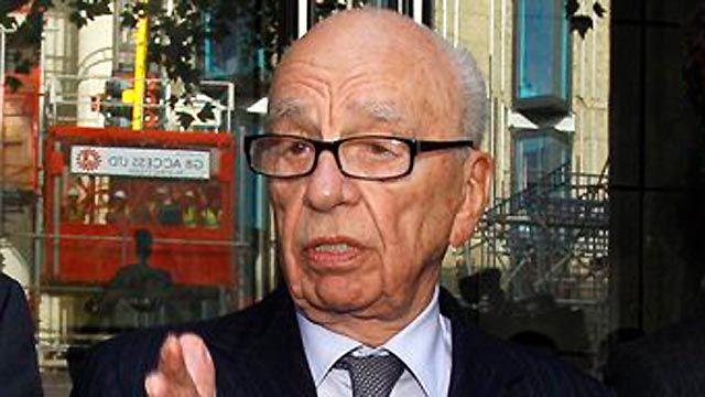 Murdoch Apologizes for Phone-Hacking Scandal