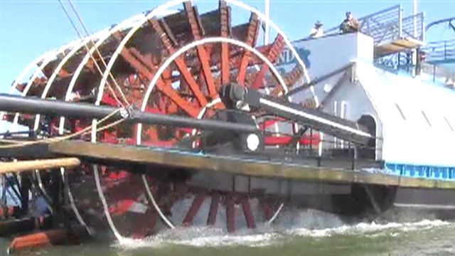 Out-of-control steam wheeler collides with pirate ship