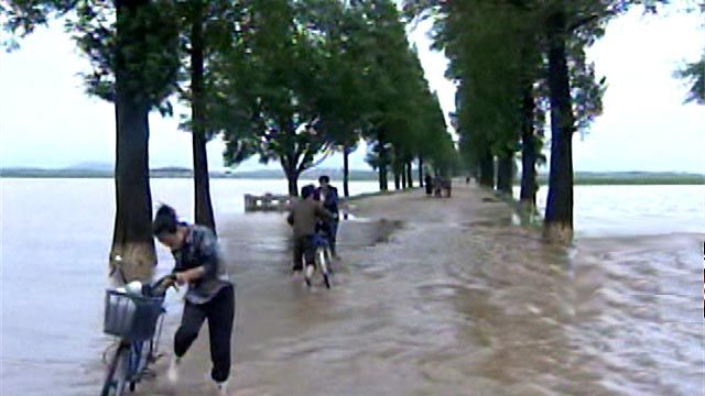 Around the World: Heavy Floods Hit North Korea