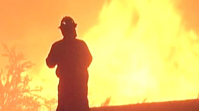Crews Battle Washington Wildfire