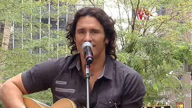 Joe Nichols Performs 'The Shape I'm In'