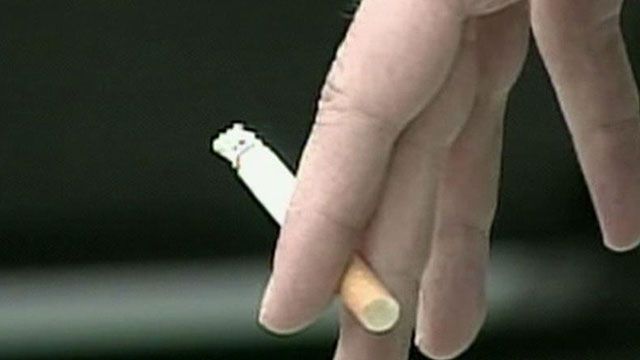 Survey: Fewer People See Heavy Smoking as High Risk