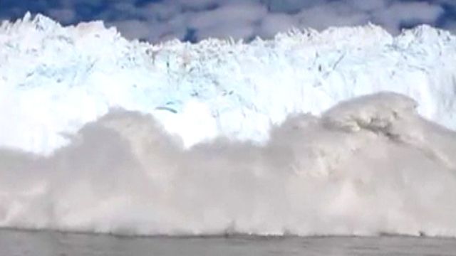 Tourists narrowly escape 'tsunami' caused by falling glacier